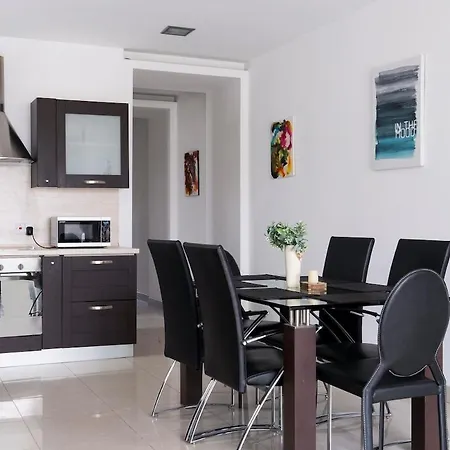 Apartamento Luxury Penthouse 170 Meters From The Sea In Balluta Bay