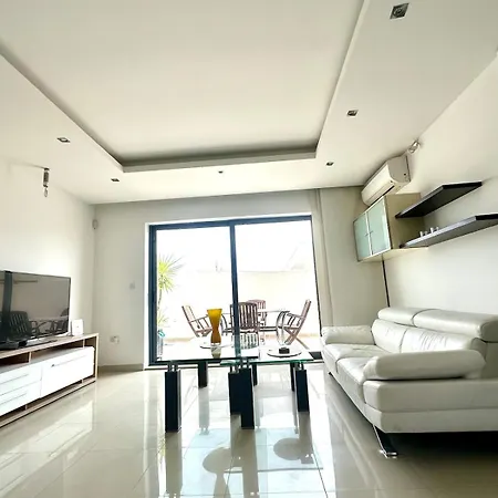 Apartamento Luxury Penthouse 170 Meters From The Sea In Balluta Bay