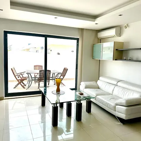 Luxury Penthouse 170 Meters From The Sea In Balluta Bay *