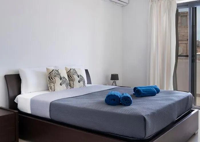 Apartamento Luxury Penthouse 170 Meters From The Sea In Balluta Bay *