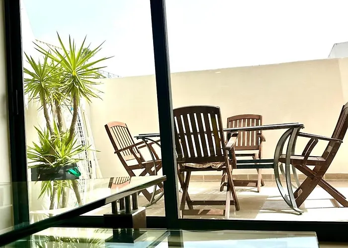 Luxury Penthouse 170 Meters From The Sea In Balluta Bay