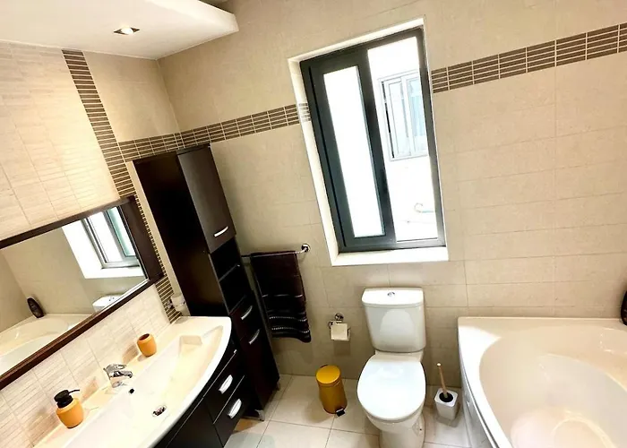 Luxury Penthouse 170 Meters From The Sea In Balluta Bay Sliema