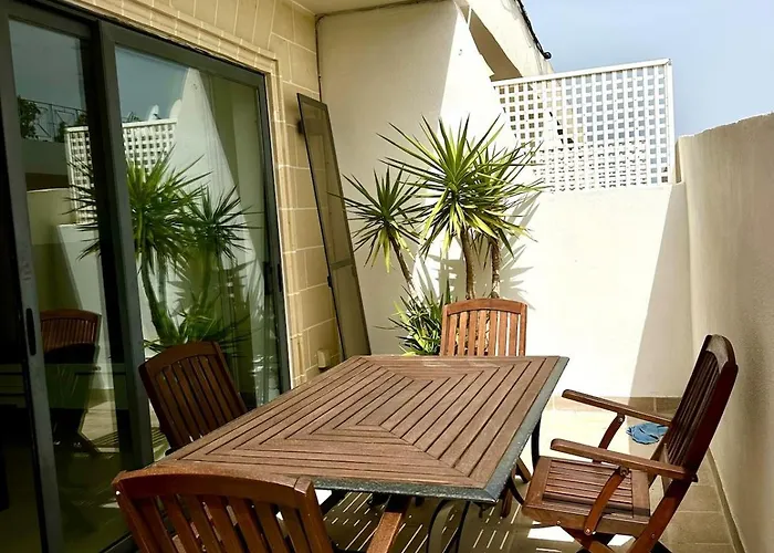 Apartamento Luxury Penthouse 170 Meters From The Sea In Balluta Bay Sliema