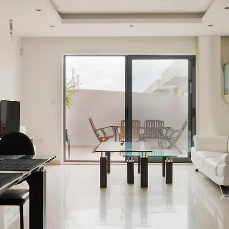 Apartment Luxury Penthouse 170 Meters From The Sea In Balluta Bay Sliema