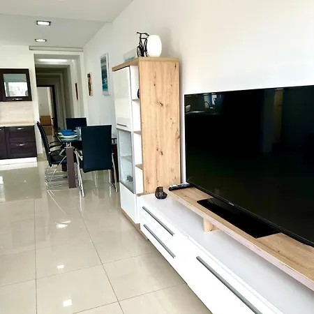 Luxury Penthouse 170 Meters From The Sea In Balluta Bay Apartment *