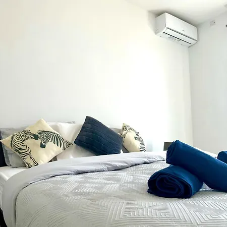 Luxury Penthouse 170 Meters From The Sea In Balluta Bay Sliema