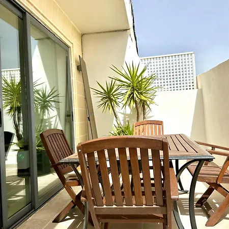 Apartment Luxury Penthouse 170 Meters From The Sea In Balluta Bay Sliema