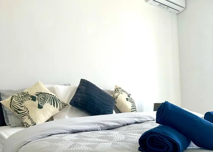 Luxury Penthouse 170 Meters From The Sea In Balluta Bay Sliema