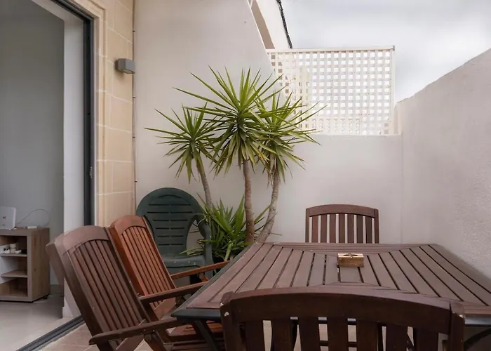 Luxury Penthouse 170 Meters From The Sea In Balluta Bay Daire Sliema