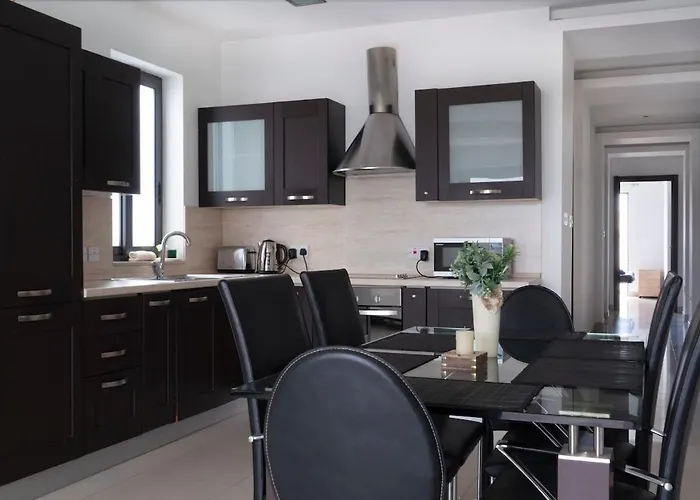 Daire Luxury Penthouse 170 Meters From The Sea In Balluta Bay