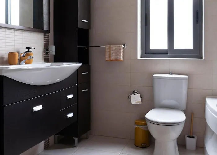 Luxury Penthouse 170 Meters From The Sea In Balluta Bay