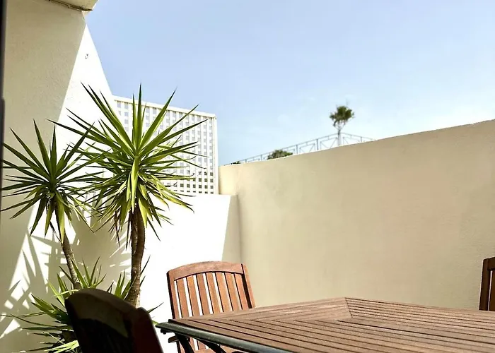 Luxury Penthouse 170 Meters From The Sea In Balluta Bay Daire