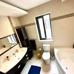 Luxury Penthouse 170 Meters From The Sea In Balluta Bay Sliema