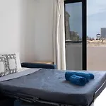 Luxury Penthouse 170 Meters From The Sea In Balluta Bay Apartman