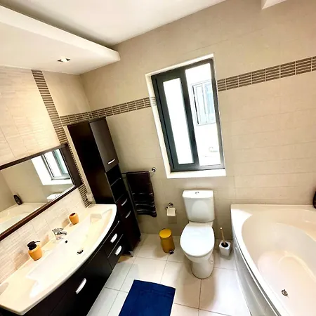 Luxury Penthouse 170 Meters From The Sea In Balluta Bay Σλιέμα