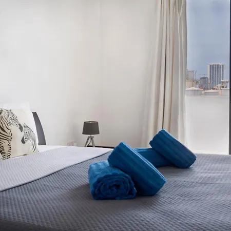 Luxury Penthouse 170 Meters From The Sea In Balluta Bay * Σλιέμα